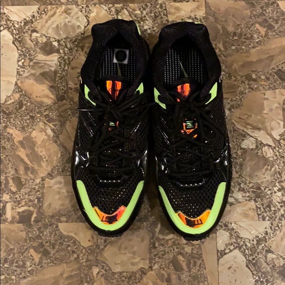 shox enigma sp sneaker